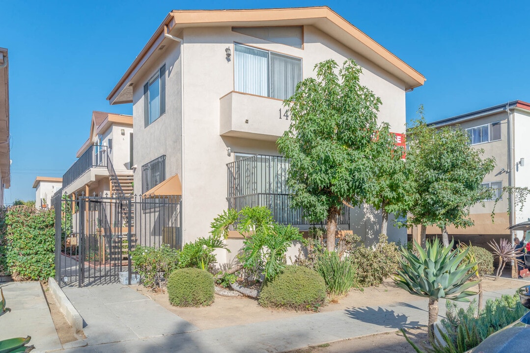 1439 S Point View Street in Los Angeles, CA - Building Photo