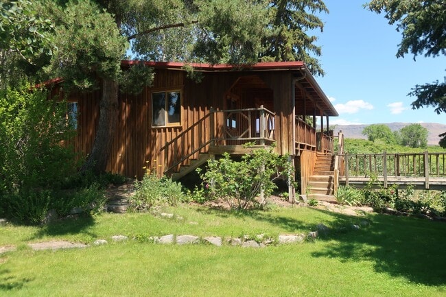 property at 3601 10th St SE