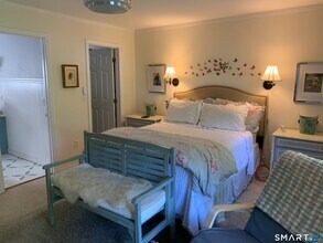 160 Russell St in Groton, CT - Building Photo - Building Photo