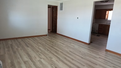 102 La Choy Dr in Archbold, OH - Building Photo - Building Photo