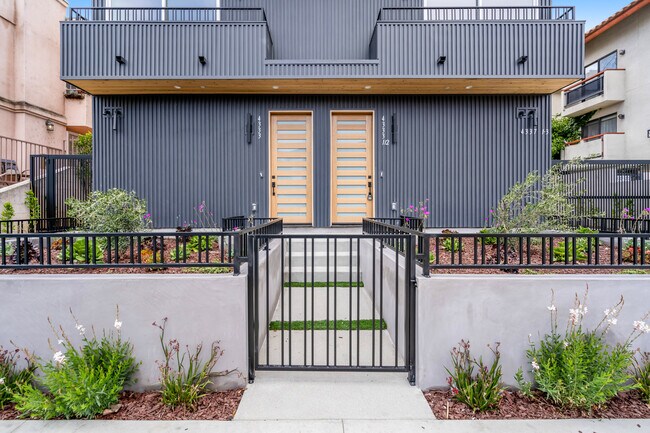 4333 Dixie Canyon Ave in Sherman Oaks, CA - Building Photo - Building Photo