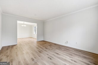 2950 Flintrock Way in Snellville, GA - Building Photo - Building Photo