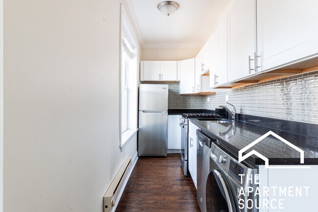 923 W Waveland Ave in Chicago, IL - Building Photo - Building Photo
