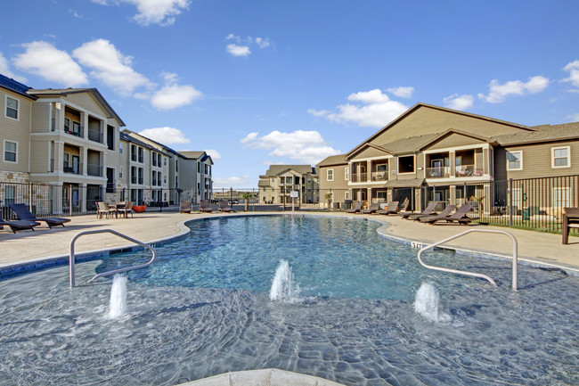 The Azure Apartment Homes in Midland, TX - Building Photo - Building Photo