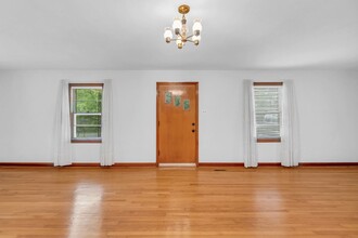 1128 James Blvd in Signal Mountain, TN - Building Photo - Building Photo