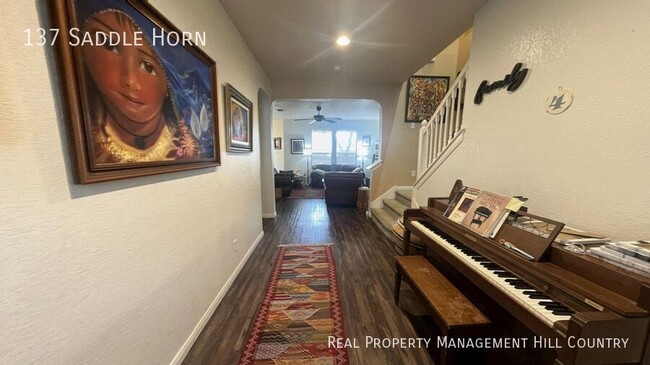 137 Saddle Horn in Boerne, TX - Building Photo - Building Photo