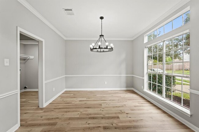 3814 Shady Harbor Dr in Houston, TX - Foto de edificio - Building Photo