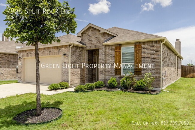 7908 Split Rock Dr in Fort Worth, TX - Building Photo - Building Photo