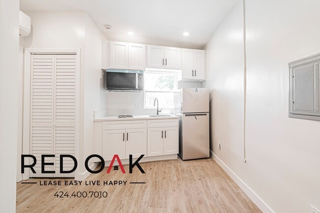 property at 4238 Lindblade Dr