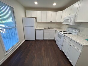 935 Baxter St in Athens, GA - Building Photo - Building Photo