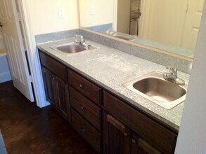 1305 Chapel Creek Rd in Waco, TX - Building Photo - Building Photo