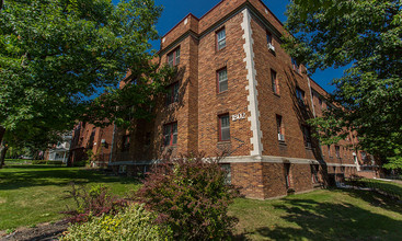 Tipperary Hill Apartments in Syracuse, NY - Building Photo - Building Photo