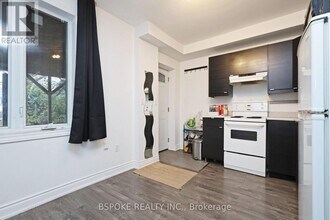 176 Hiawatha Rd in Toronto, ON - Building Photo - Building Photo