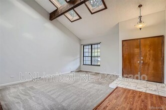 12132 E Amherst Cir in Aurora, CO - Foto de edificio - Building Photo