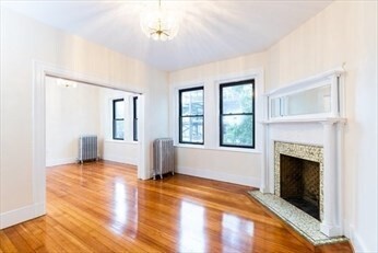 133 Cypress St in Brookline, MA - Building Photo - Building Photo