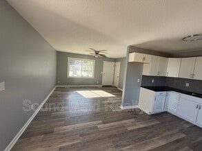 105 Sycamore St in Dunn, NC - Building Photo - Building Photo