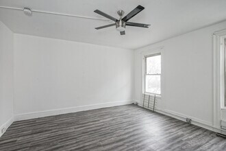 1518 Ridge Ave, Unit 3 in Philadelphia, PA - Foto de edificio - Building Photo