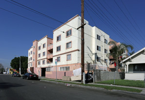 4920 S Broadway Rd in Los Angeles, CA - Foto de edificio - Building Photo