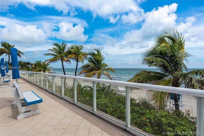 2030 S Ocean Dr, Unit 1003 in Hallandale Beach, FL - Building Photo - Building Photo