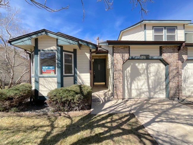 property at 3548 Pacific Dr