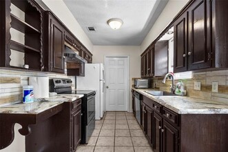 2629 Peach Tree Ln in Irving, TX - Building Photo - Building Photo