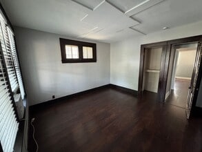 120 S West St in Royal Oak, MI - Building Photo - Building Photo