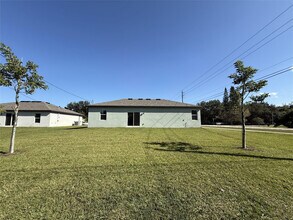 8715 98th Ct in Vero Beach, FL - Building Photo - Building Photo