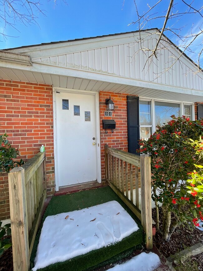 101 Meadowview Dr Rentals in Lynchburg, VA