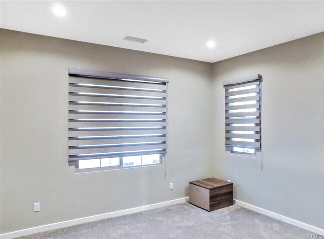 166 Milky Wy in Irvine, CA - Building Photo - Building Photo