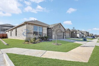 11501 Adare Dr in Fort Worth, TX - Building Photo - Building Photo