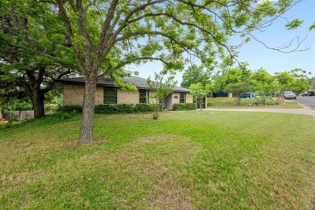 8307 Spring Valley Dr in Austin, TX - Building Photo - Building Photo
