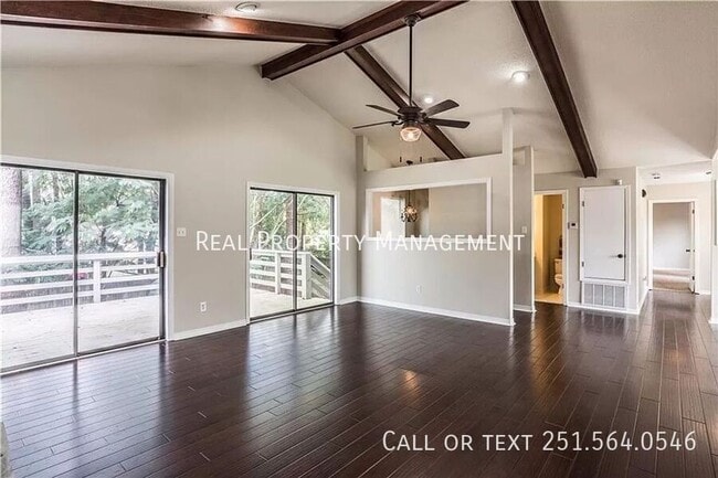 2004 Pine Needle Dr E in Mobile, AL - Building Photo - Building Photo