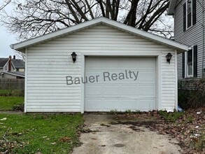 1036 Cottage St in Ashland, OH - Building Photo - Building Photo