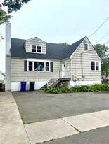 1345 Main St in Stratford, CT - Building Photo