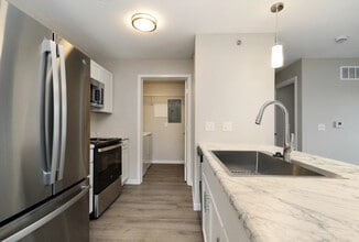 Golden Ridge in Abilene, KS - Foto de edificio - Building Photo