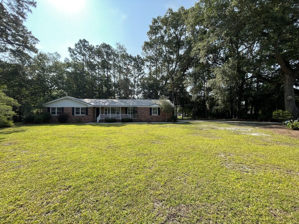 249 Topi Trail in Hinesville, GA - Building Photo