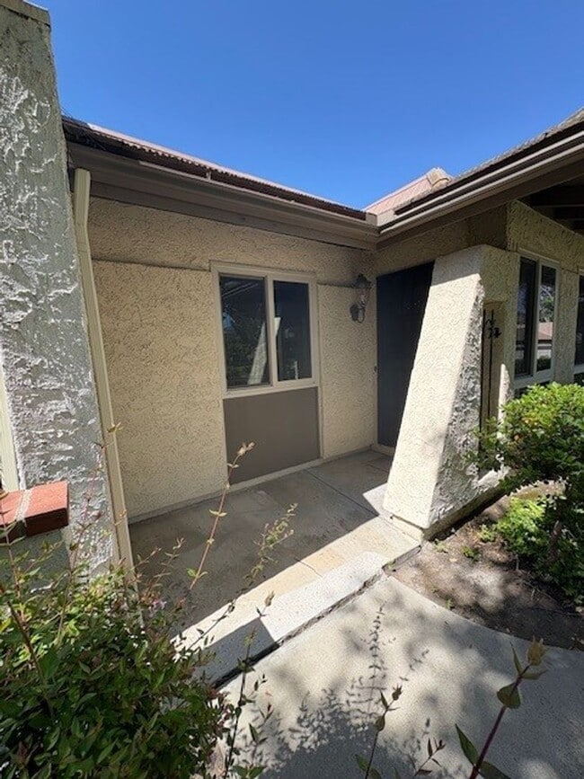 property at 2826 Shoreview Cir