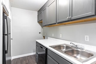Legacy of Athens Apartments in Athens, GA - Foto de edificio - Interior Photo