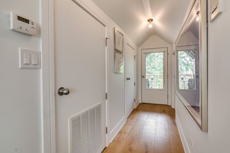 2761 W Saint Mary St in Chicago, IL - Building Photo - Interior Photo