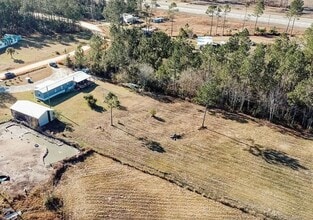 321 Mae Ln in Baxley, GA - Building Photo - Building Photo