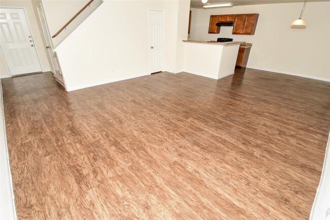 6030 Santa Cecilia Ln in Houston, TX - Building Photo - Building Photo