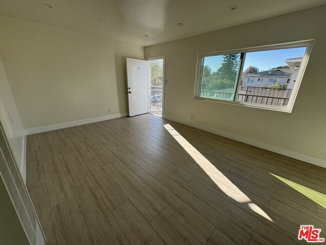 property at 1963 17th St