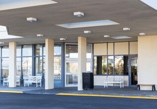 Ocean Cove Condominiums in Long Branch, NJ - Building Photo - Building Photo