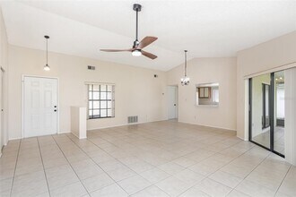 11714 Stamfield Dr in Orlando, FL - Building Photo - Building Photo