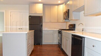 76 Stonley Rd in Boston, MA - Building Photo - Building Photo