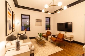 407 West Dr in New York, NY - Building Photo - Building Photo