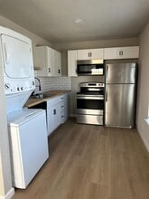 1146 Magnolia St in Seguin, TX - Building Photo - Building Photo