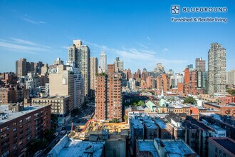 200 E 82nd St in New York, NY - Building Photo - Building Photo