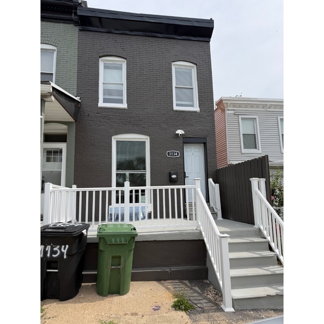 1134 Montpelier St
