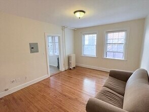 21 Chauncy St, Unit 31 in Cambridge, MA - Building Photo - Building Photo